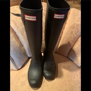 NEW W/O BOX BLACK HUNTER RAIN BOOTS SIZE 9